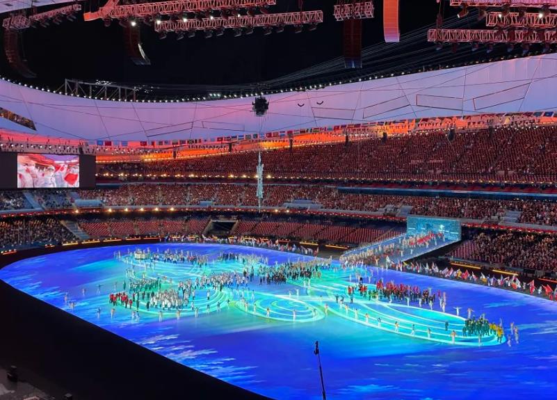 体育赛事的热潮，，，，，，，让LED显示屏一起被追捧